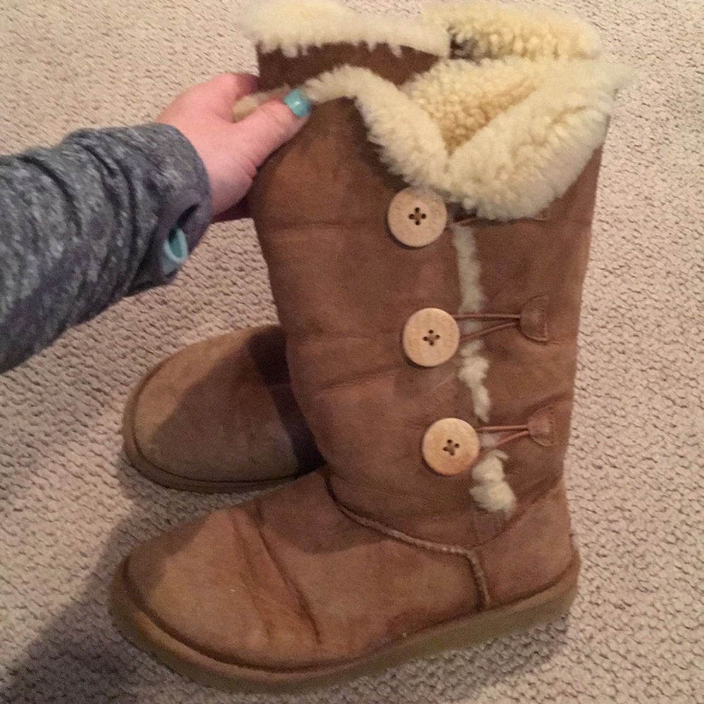 Ugg Tall Bailey Button Chestnut boot